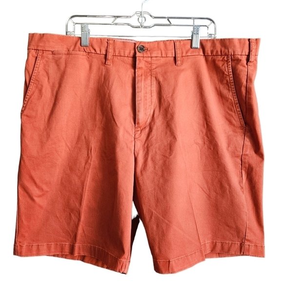 Tommy Hilfiger Classic Fit Men's Chino Shorts size 40W Sconset Red - Picture 1 of 10
